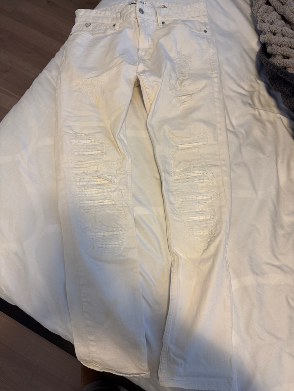 Guess Cream Straight-Leg Jeans